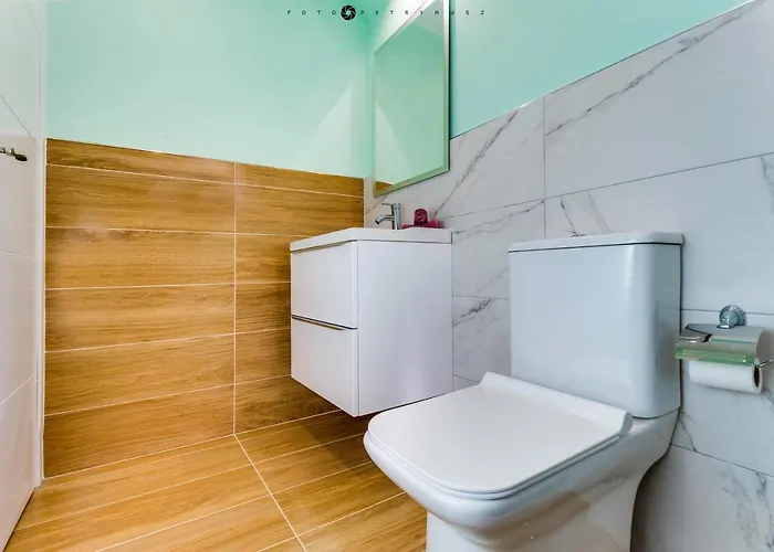 Blue Sea Apartment *